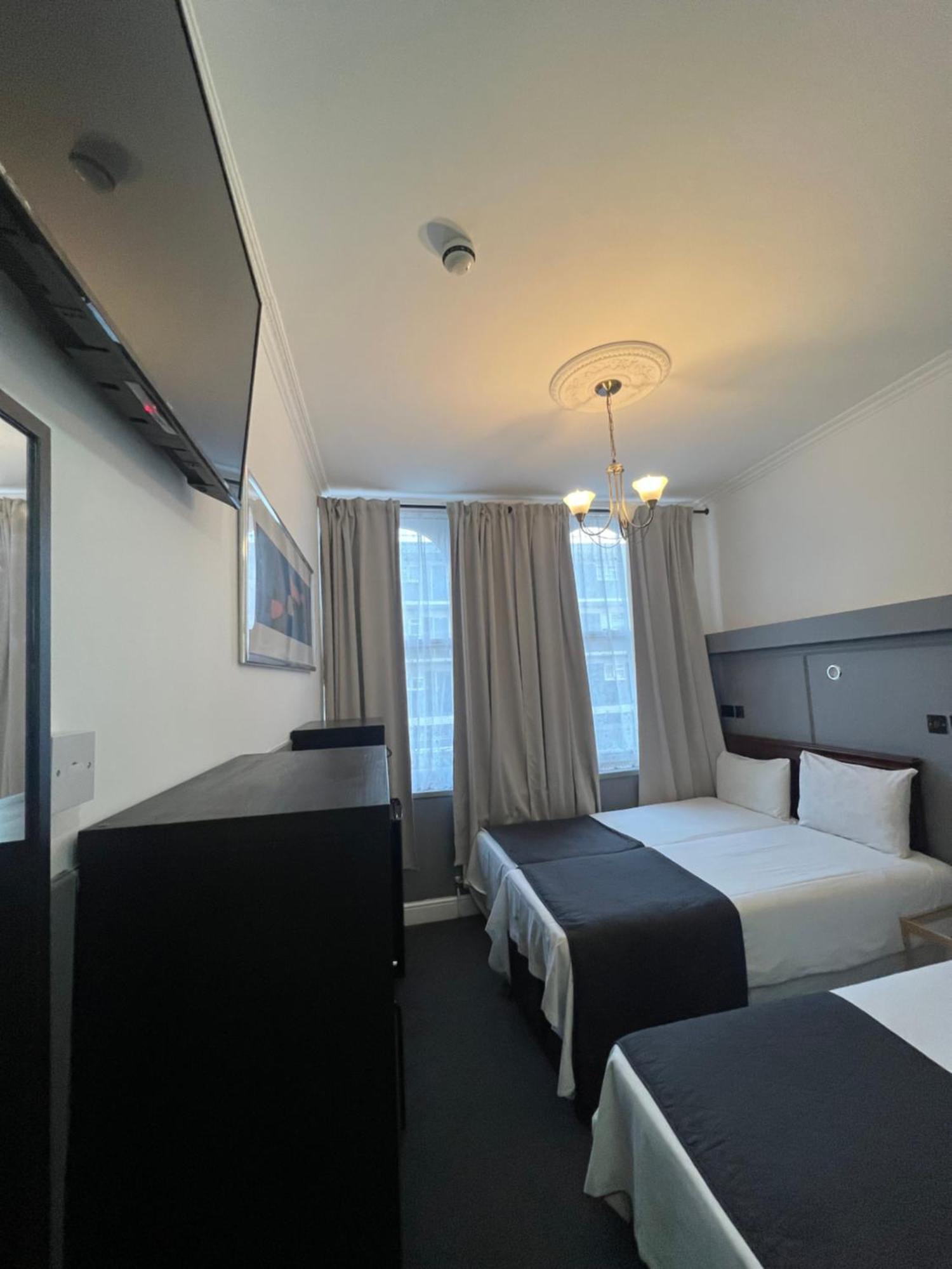 Plaza London Hotel Bagian luar foto