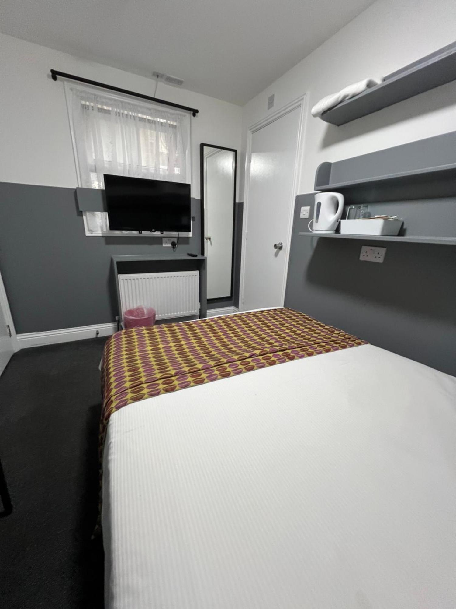 Plaza London Hotel Bagian luar foto