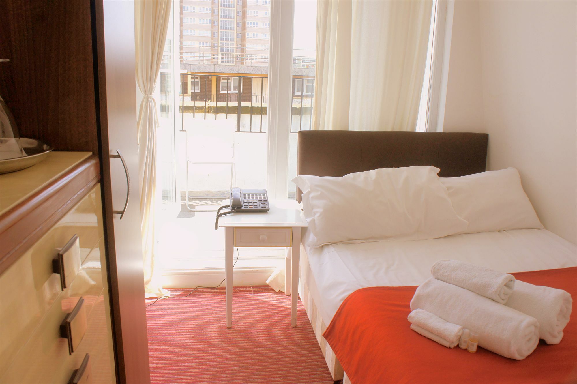 Plaza London Hotel Bagian luar foto